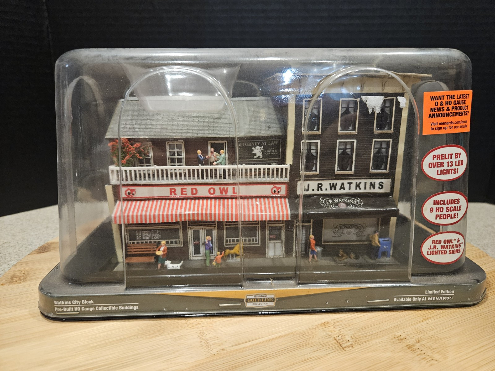 Menards 279-5013 HO Gauge Watkins City Block Gold Line Collectible Building