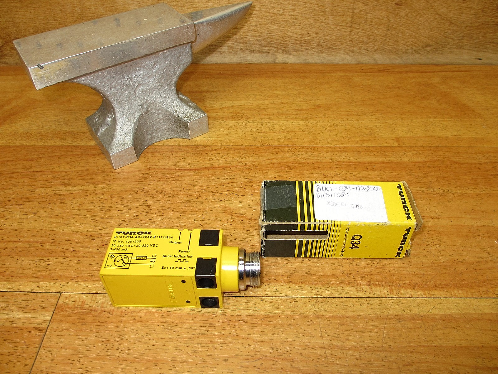 Turck 4201200 *NEW* Inductive Sensor BI10T-Q34-ADZ30X2-B1131/34 Proximity