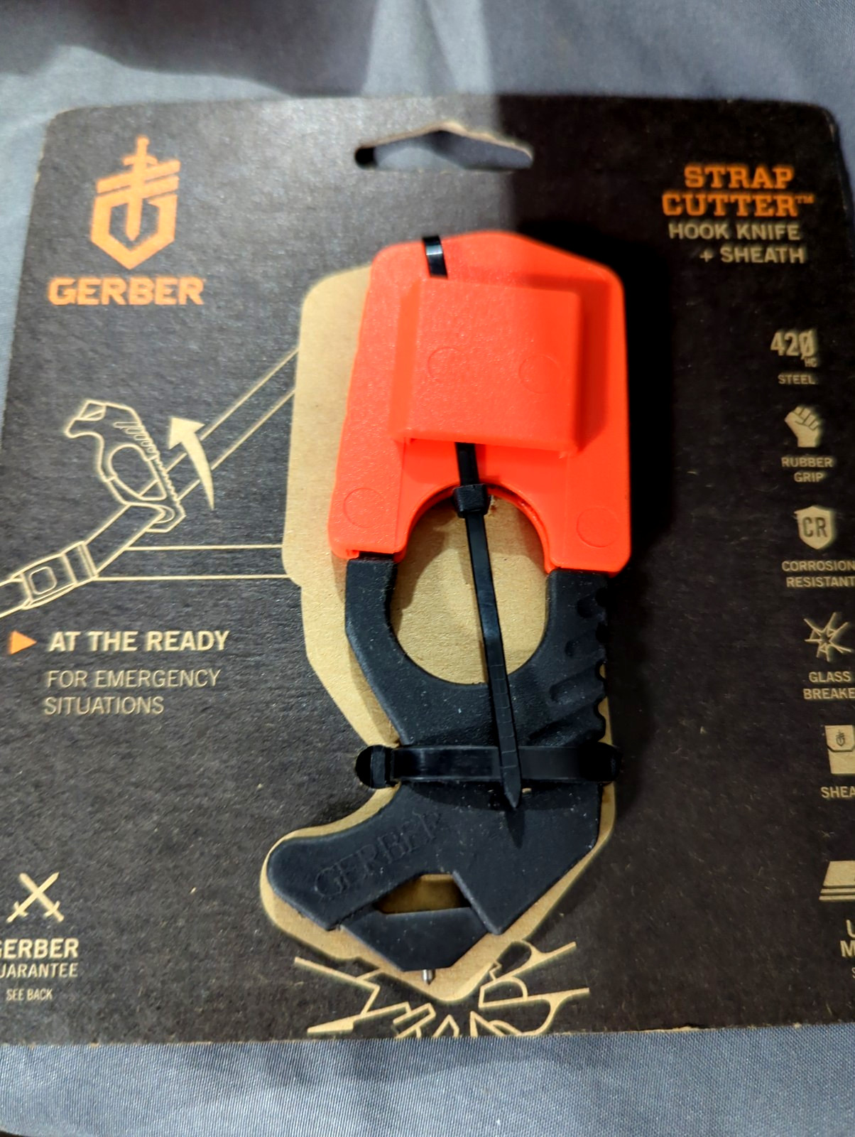 Gerber Knives Steel Hook Blade Strap Cutter Single Bevel Knife Glass Breaker end