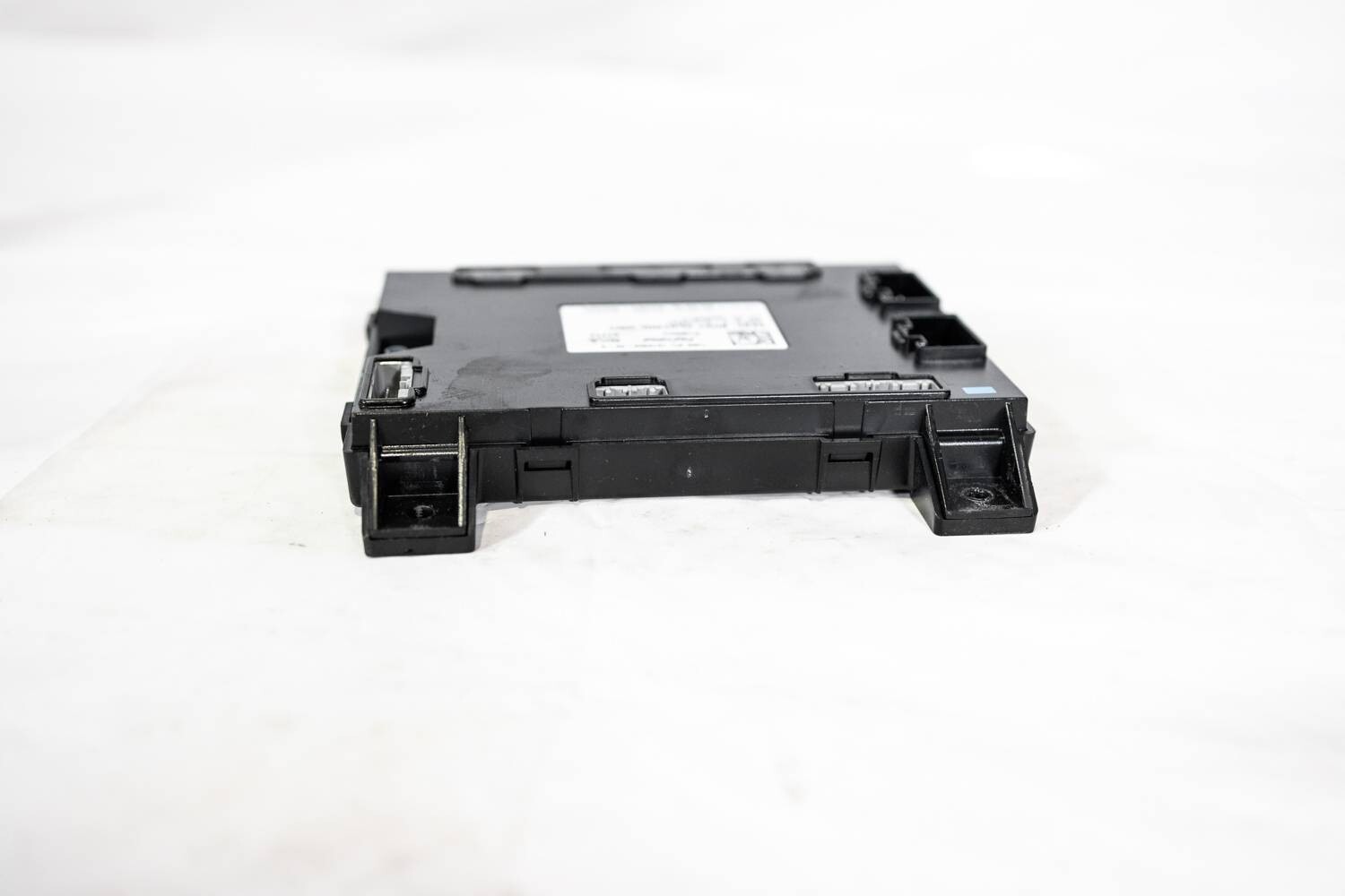 Tesla Model S Body Control Module Controller 101090600D