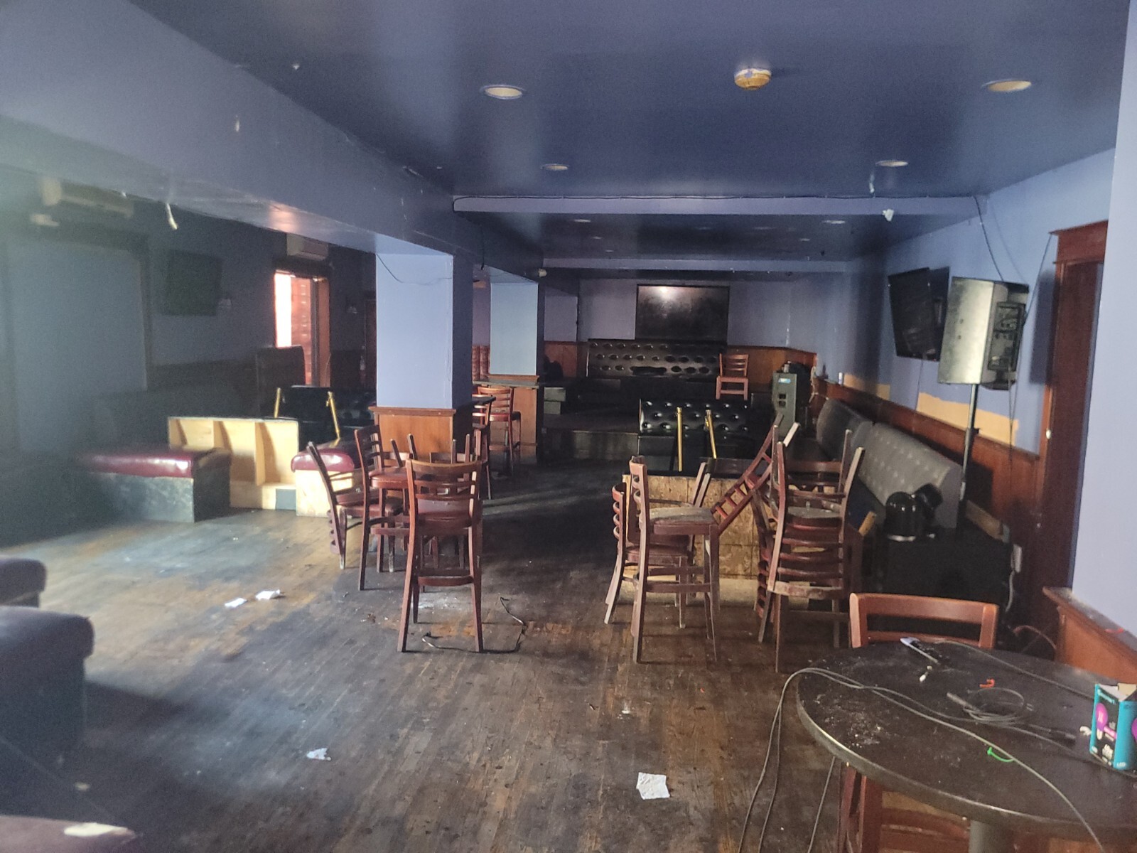 Bar/Restuarant Contents