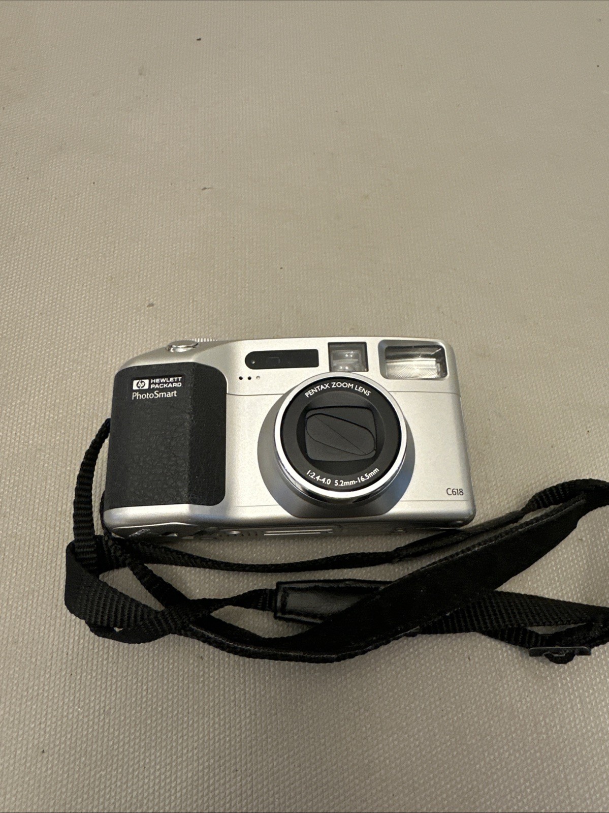 HP HEWLETT PACKARD C6324A DIGITAL CAMERA