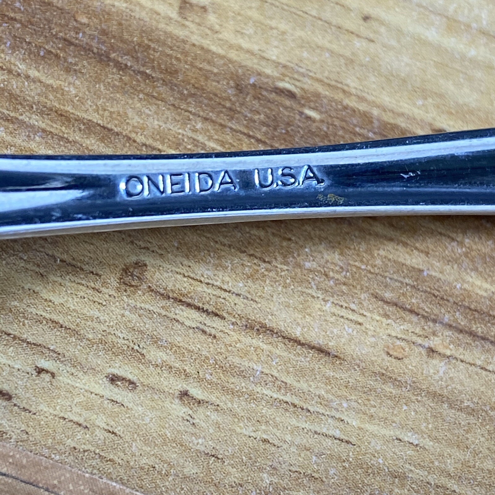 "GALA IMPULSE” Oneida USA Stainless Soup Spoon- 6 3/4”