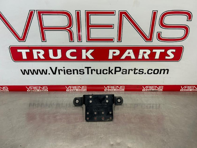 KENWORTH K11-1055 BRACKET