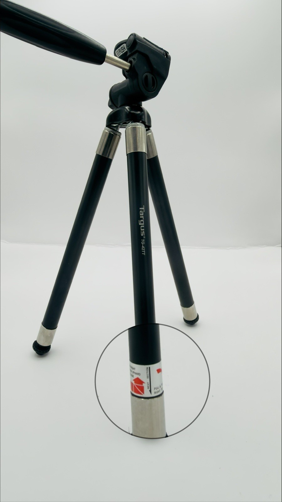 Targus TG-42TT Universal Travel Camera Tripod - Range 11" (collapsed) to 42"