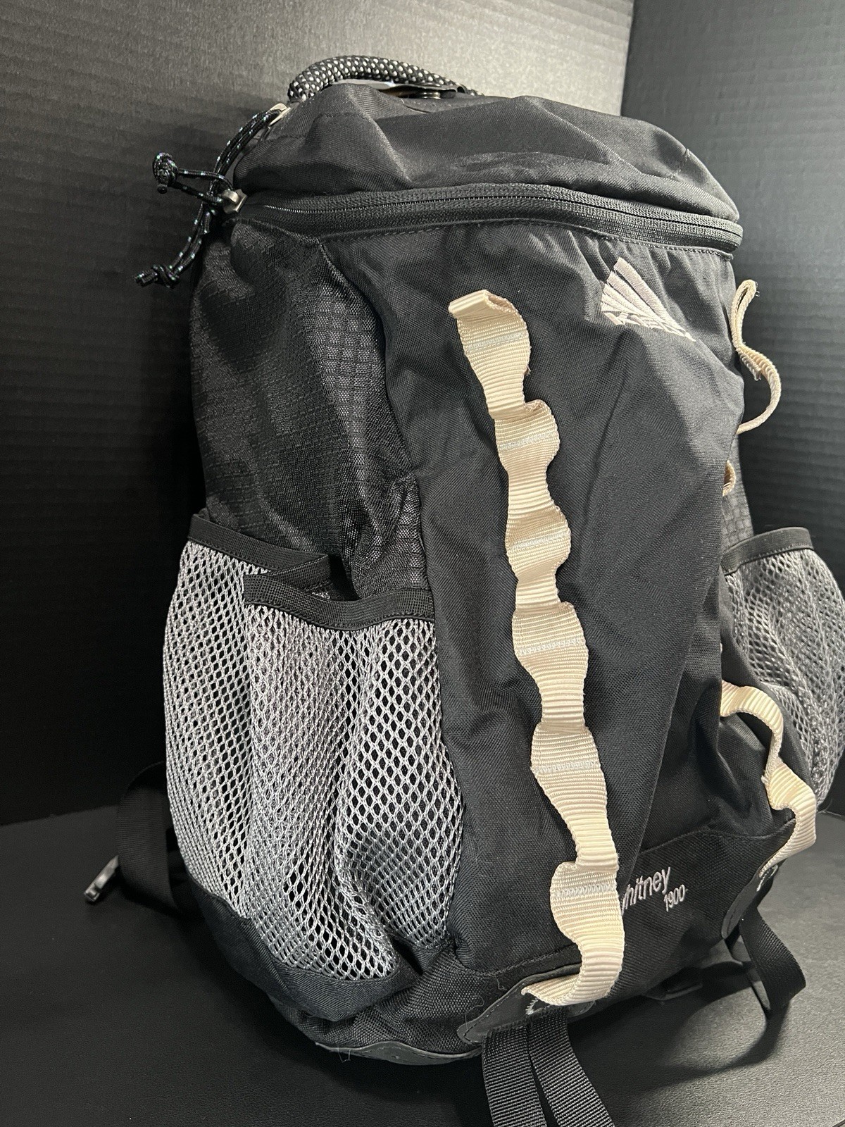 Kelty Whitney 1900 Black Backpack Hiking Hydration Daypack Style 22033060