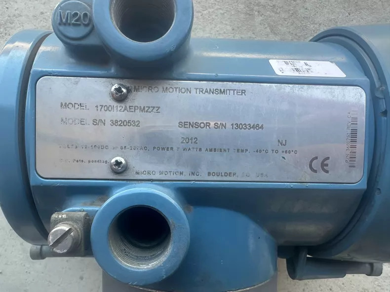 Micro Motion R025S116NCAPMZZZZ13033484 Flow Sensor Used 1PCS