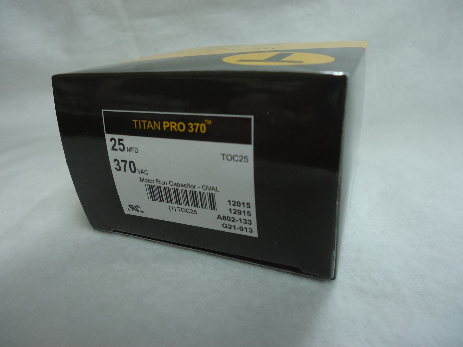 Packard Titan PRO TOC25 Motor Run Capacitor 25 MFD 370 Volt Oval