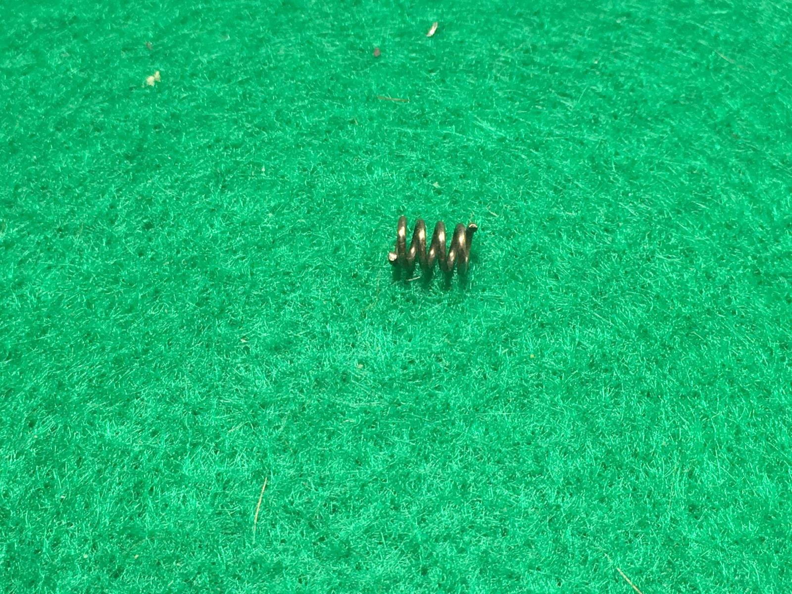 Browning A-5 Extractor Spring Left  16 20 Ga.
