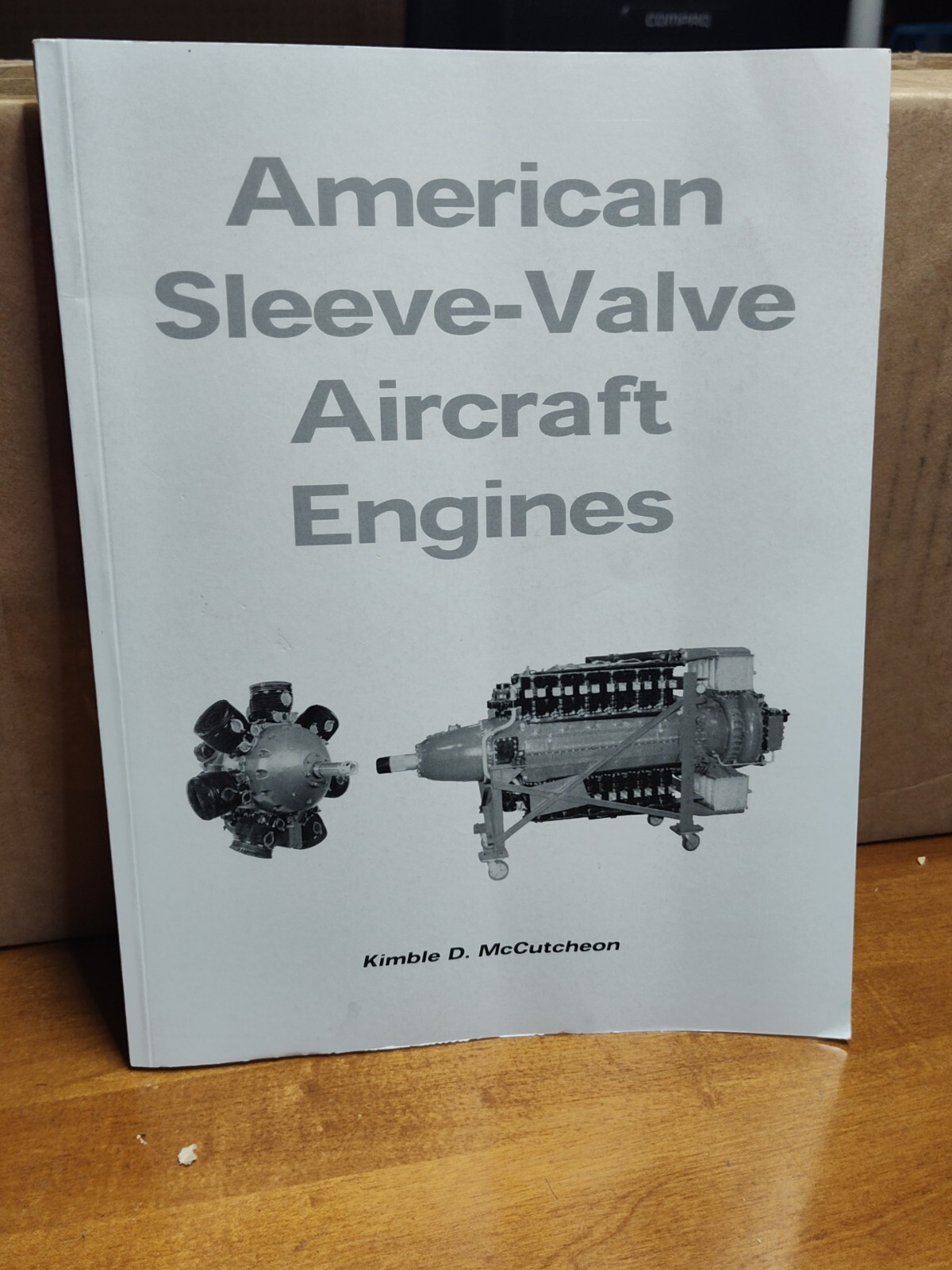 American Sleeve-Valve Aircraft Engines