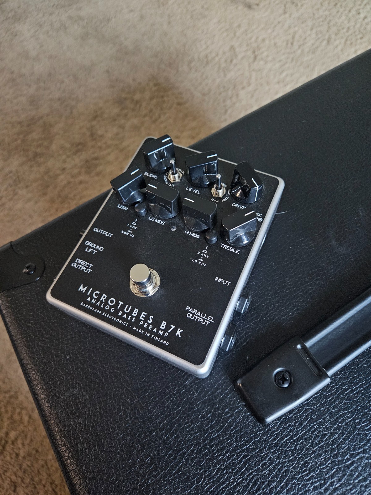 Darkglass Electronics Microtubes B7K V2 Bass Preamp 2018 - Present Black
