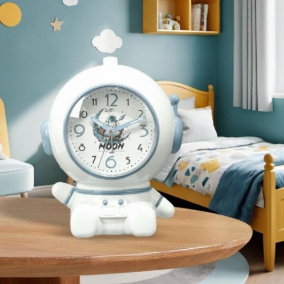 Astronaut Alarm Clock Dual Alarm Options Silent Sweep Quartz Timekeeping