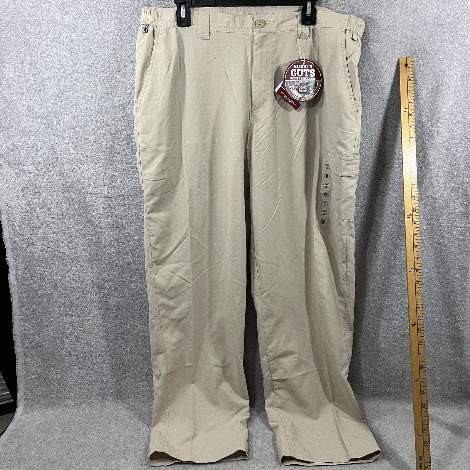 Columbia Pants Mens 38x32 Blood N Guts Utility Cargo Hiking UPF 40+ Beige NWT