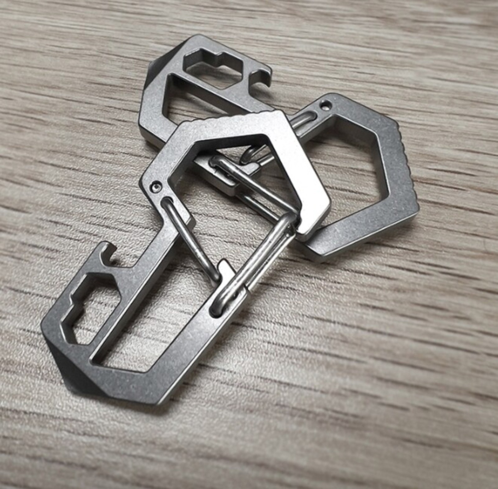 Titanium Alloy Keychain Carabiner Small Crowbar Opener EDC Outdoor Multi Tool