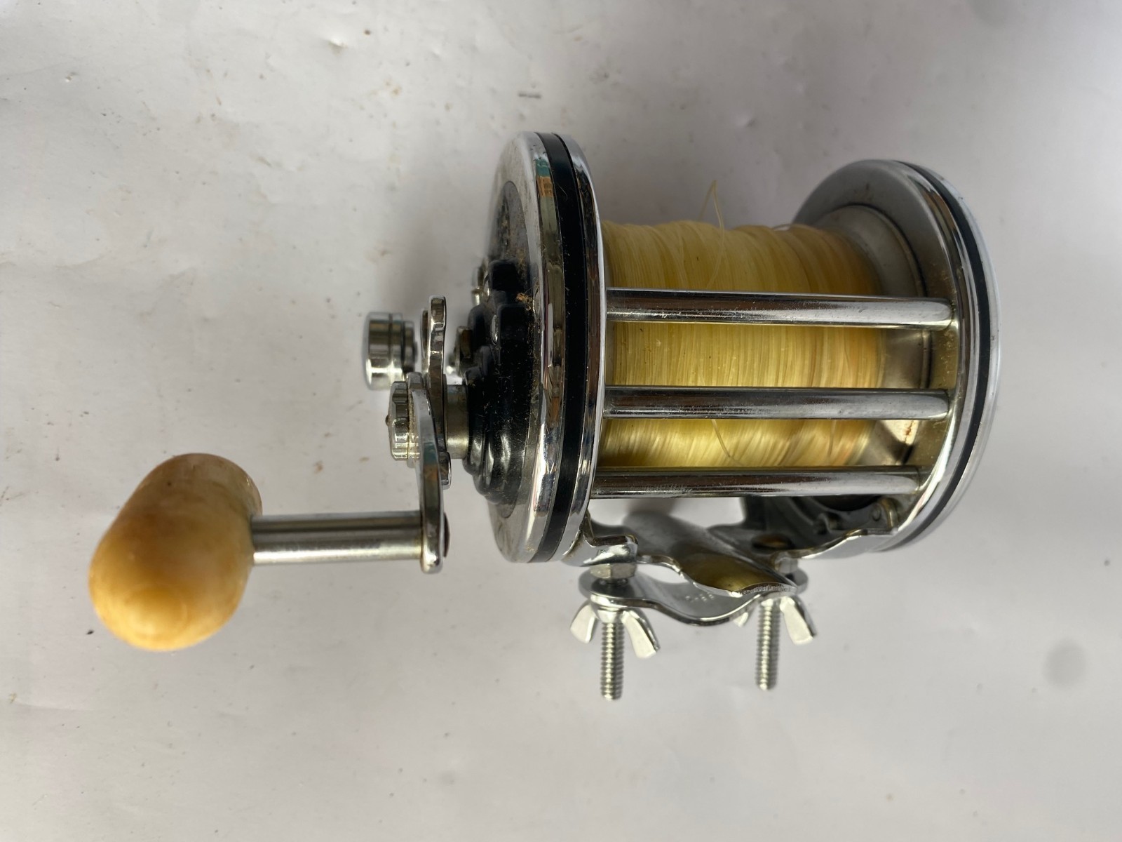 Vintage Penn 3/0 Senator Fishing Reel.  Metal Spool Non-Slip Gears