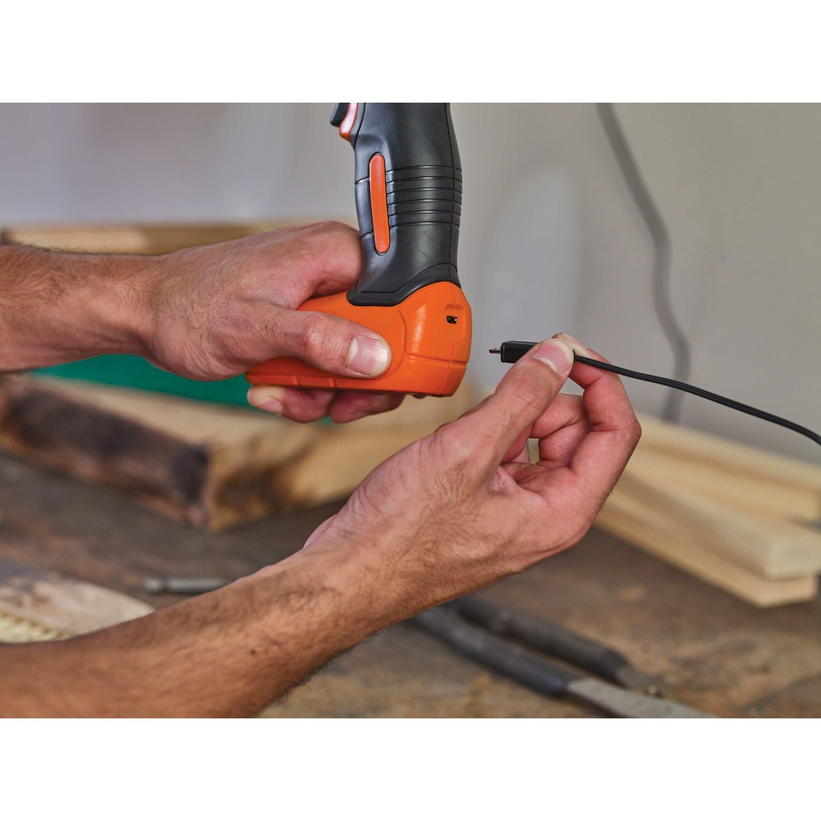 BLACK+DECKER 8V MAX* Cordless Drill/Driver - BDCD8C