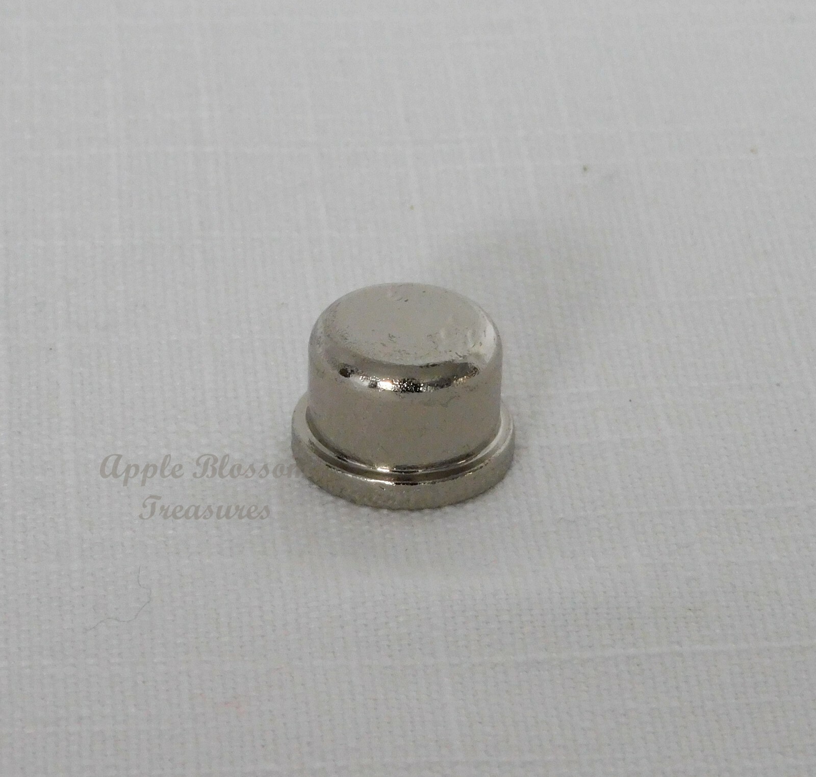 BUTTON ~ STUD STYLE BASIC SMALL LAMP FINIALS ~ 9/16" HIGH ~ NEW