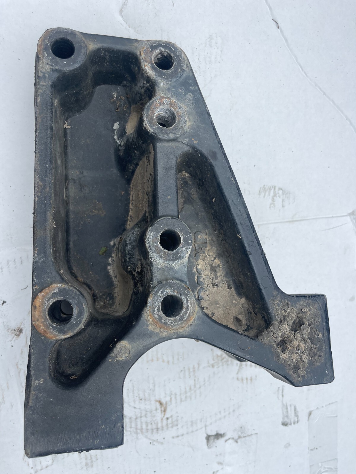 PACCAR C11-6001R PETERBILT 379 SPRING HANGER (fits many models) REV C 04088CA