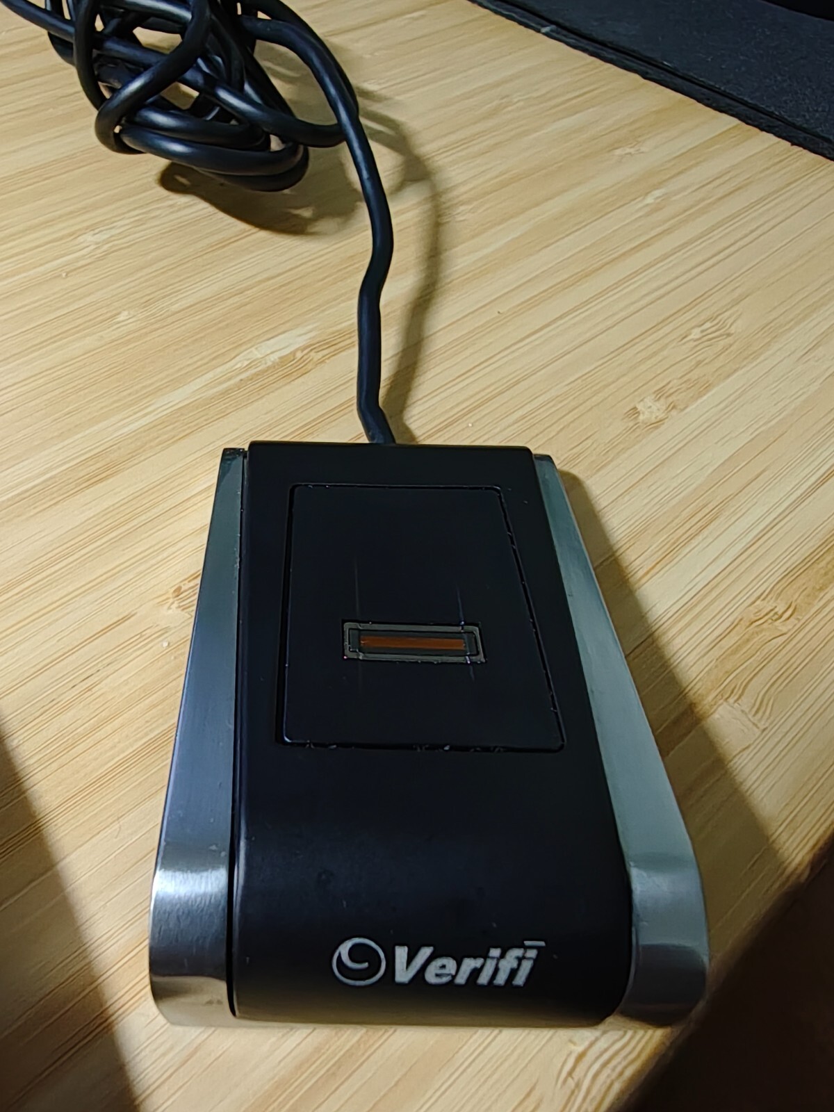 ZVETCO Verifi P2000 Desktop USB Fingerprint Reader - Windows Hello, Windows Pass