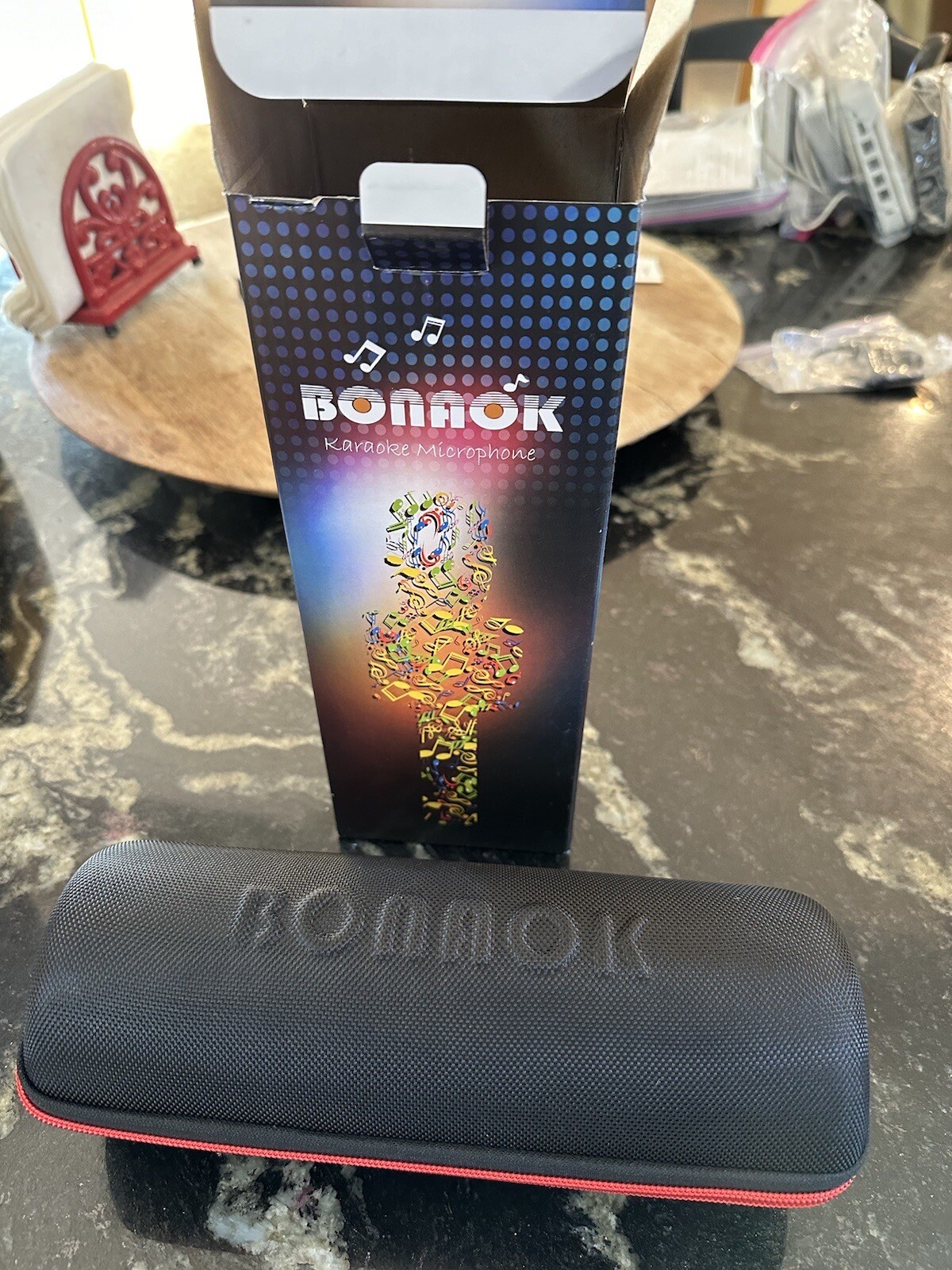 Bonaok Wireless Karaoke Microphone Q37 HiFi Speaker w/Hardcase
