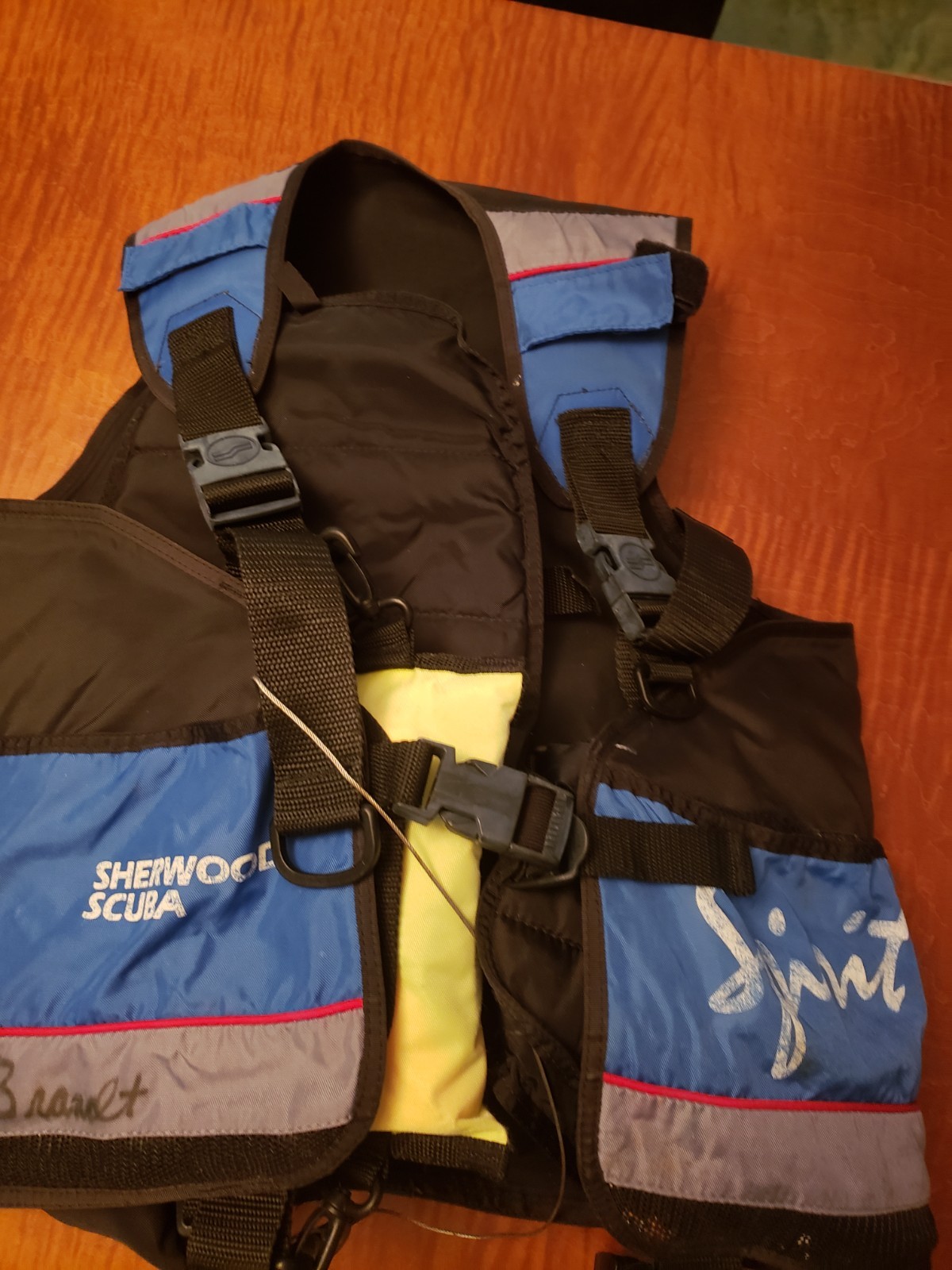 Scuba BC Sherwood Spirit ,Scuba Pro second stage regulator (well kept,  untested