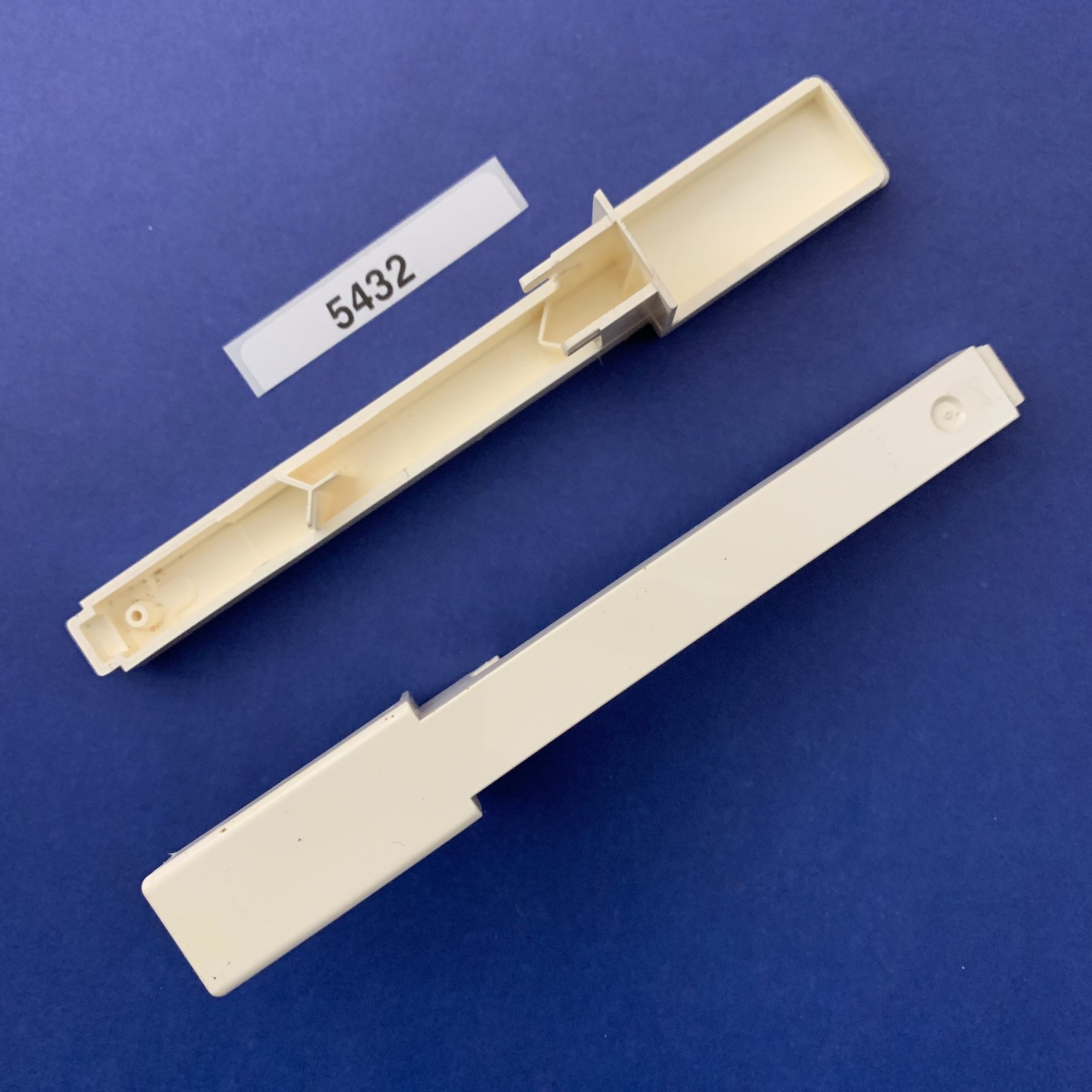 Casio CT-360 Keyboard Genuine Replacement Part: White Key D