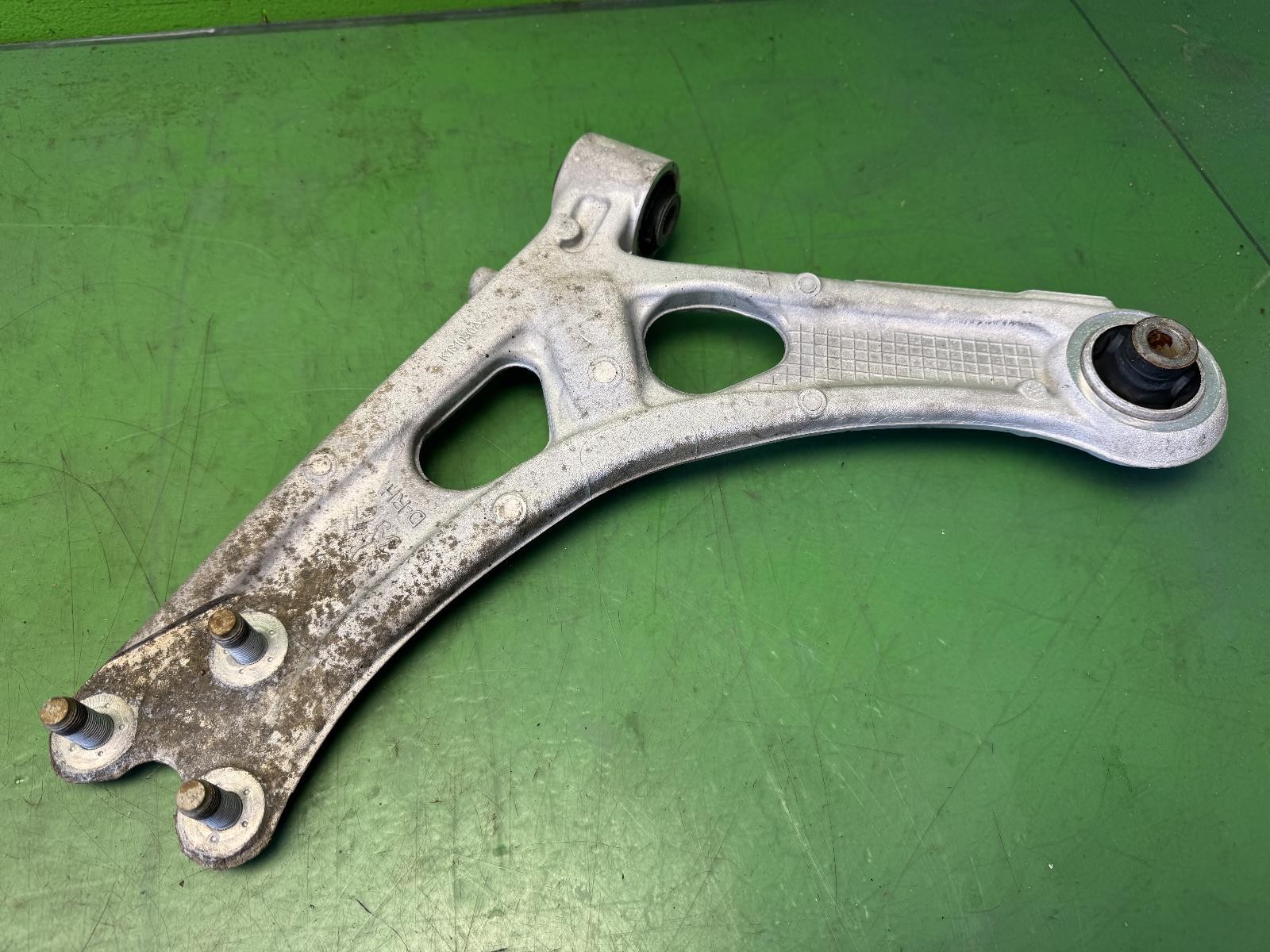 VAUXHALL COMBO E Right Front  Lower Control Arm  98150143 2017-
