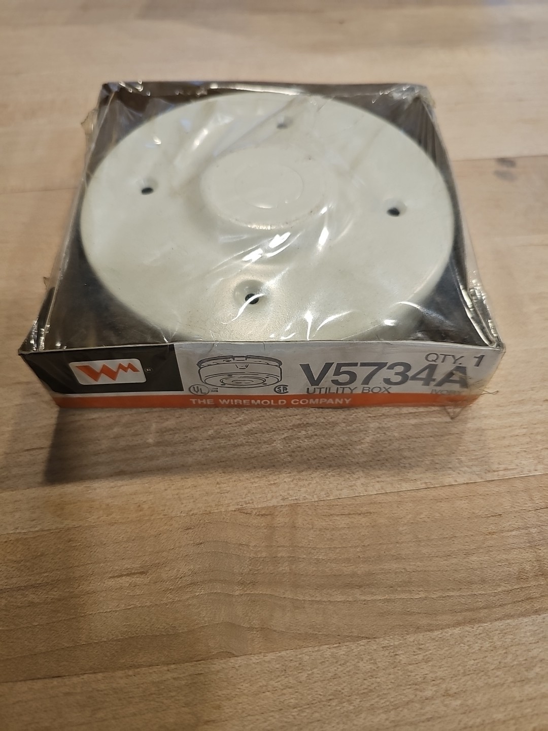 WIREMOLD LEGRAND V5734 BLANK ROUND EXTENSION BOX, IVORY