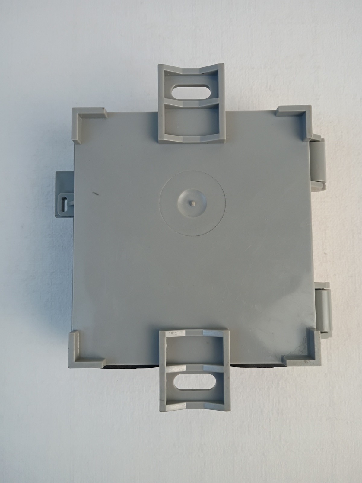 Fiber Optics Splice Slack Storage Housing 102B