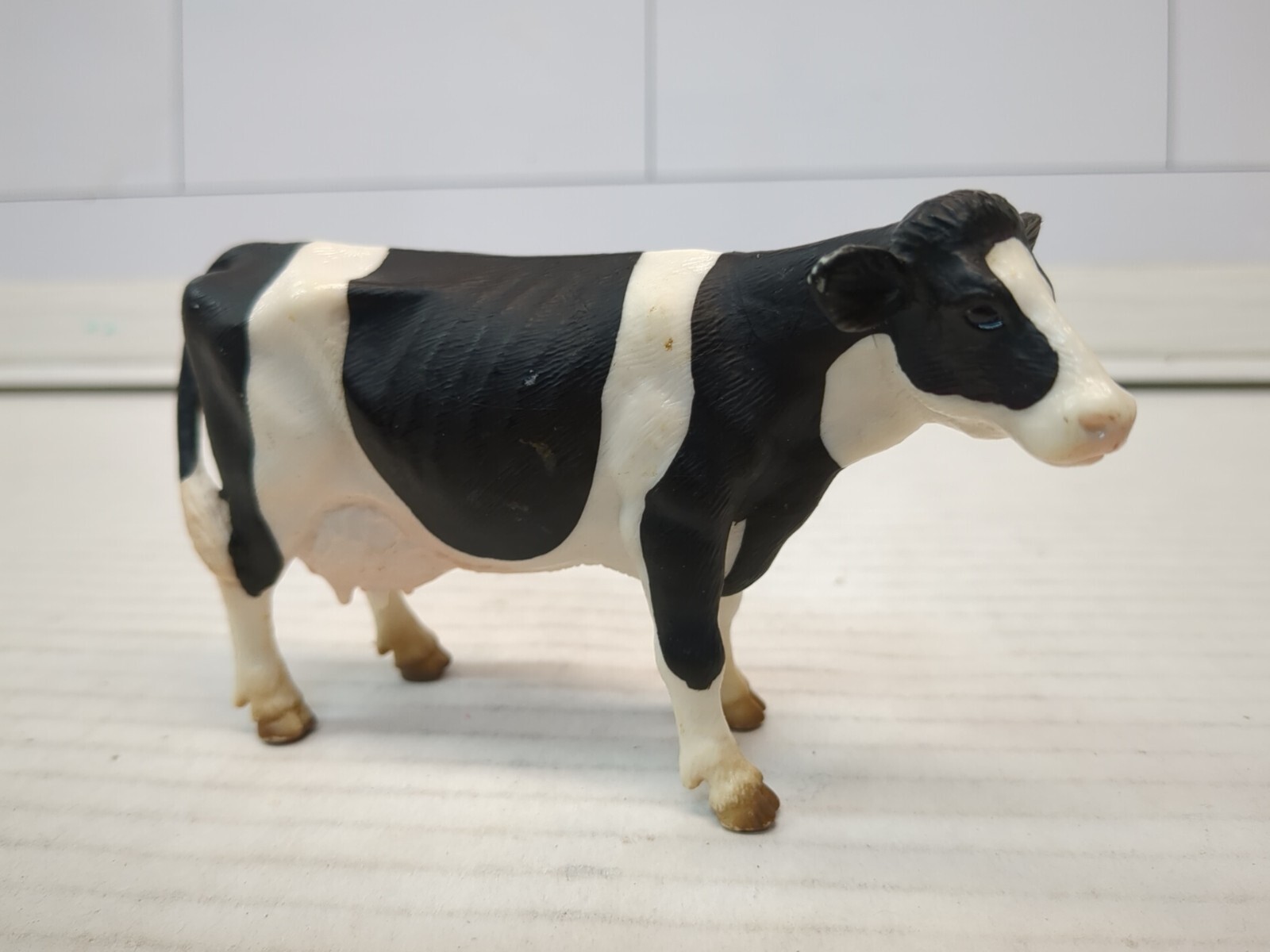 Schleich Cow Black & White Holstein Germany Figure 2000 Retired (C4)
