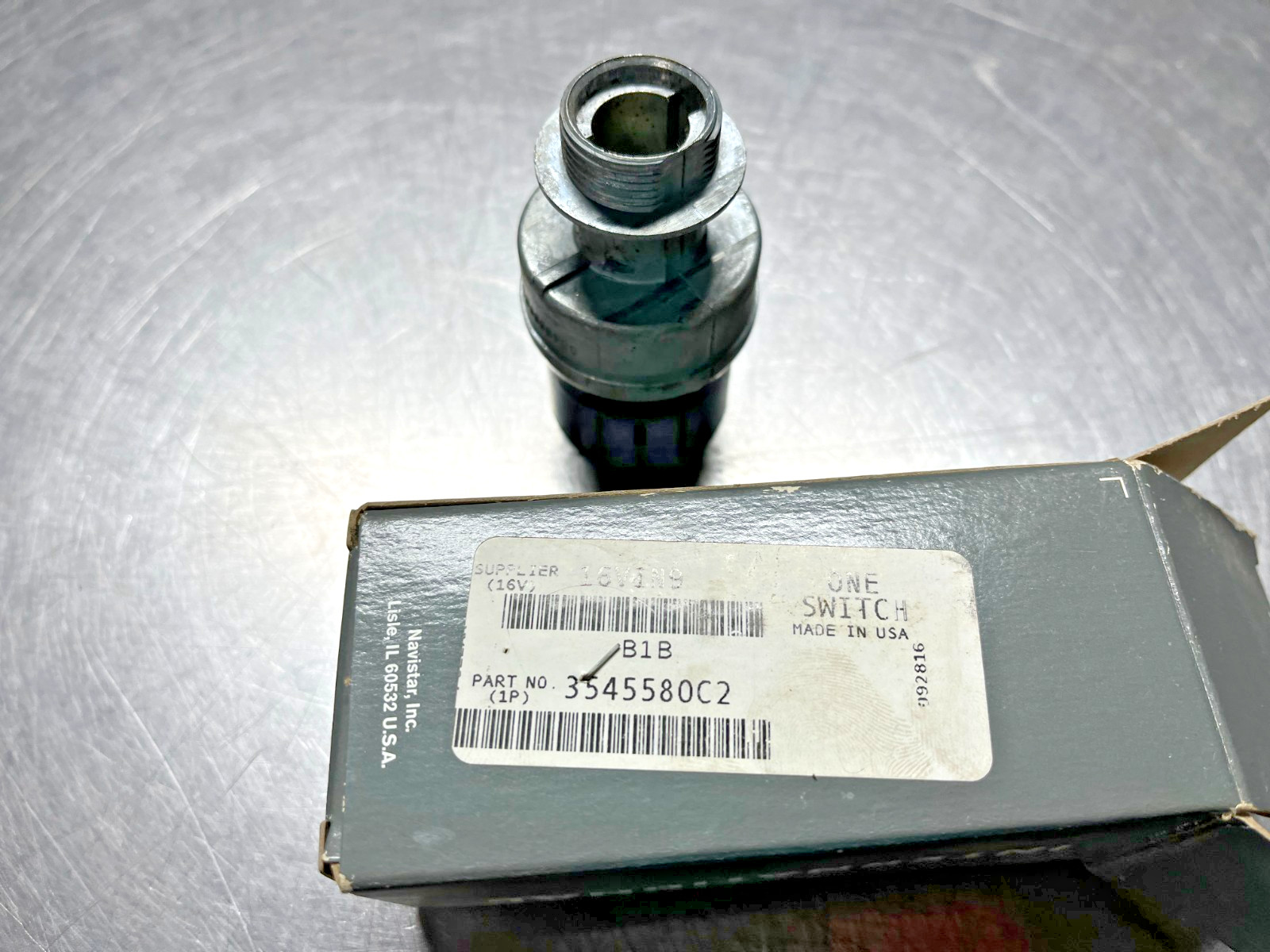 Genuine OEM INTERNATIONAL Navistar Ignition SWITCH 3545580C2