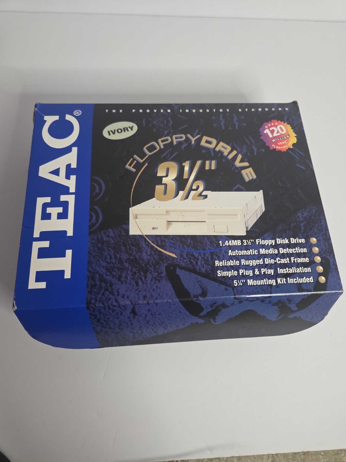 ​VTG TEAC FD-235HF 3.5 Internal Floppy Disk Drive 1.44MB Ivory Beige Untested