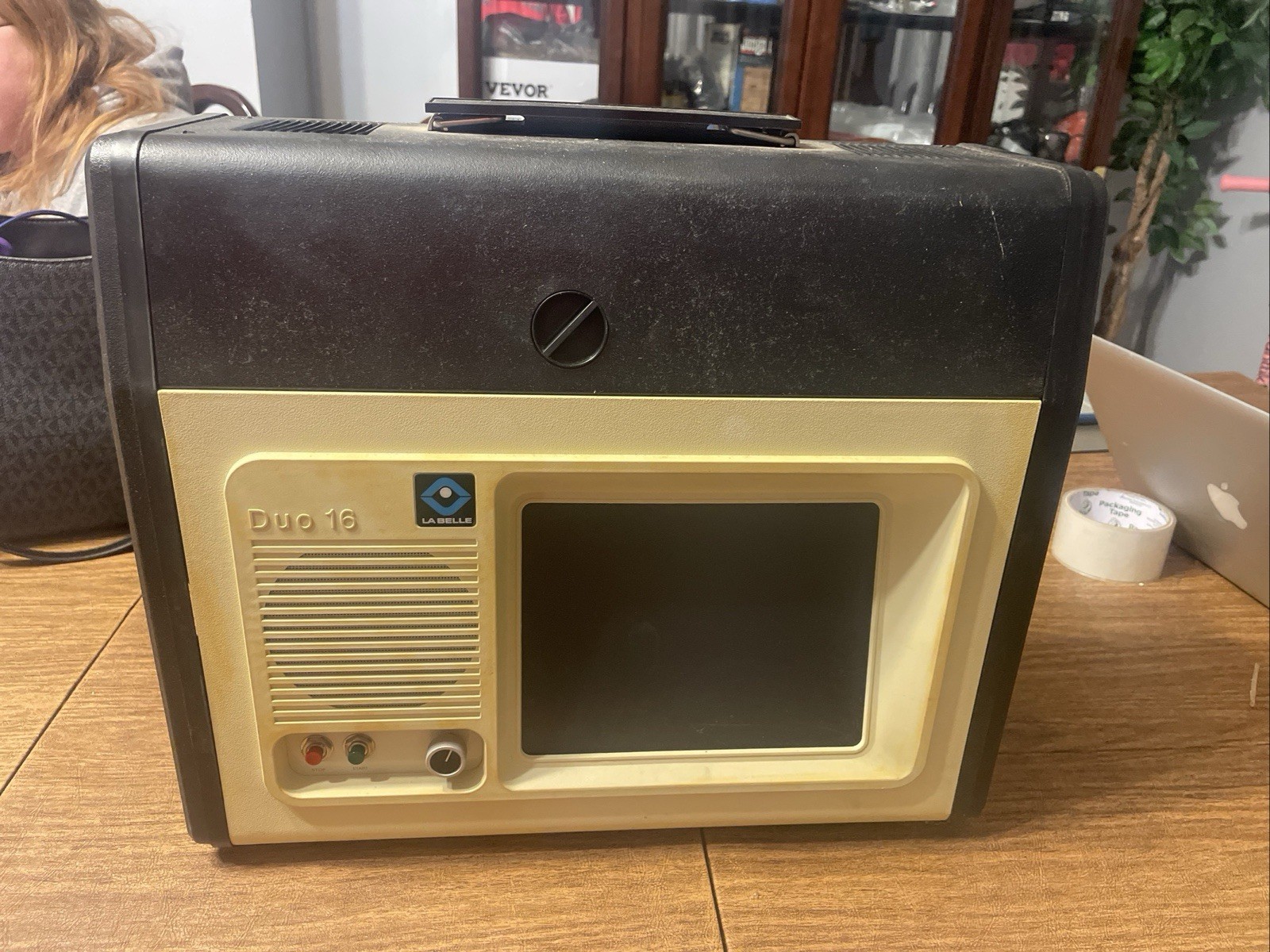 Vintage La Belle Duo 16 Cartridge Player Projector 60-0 **Working w/cover
