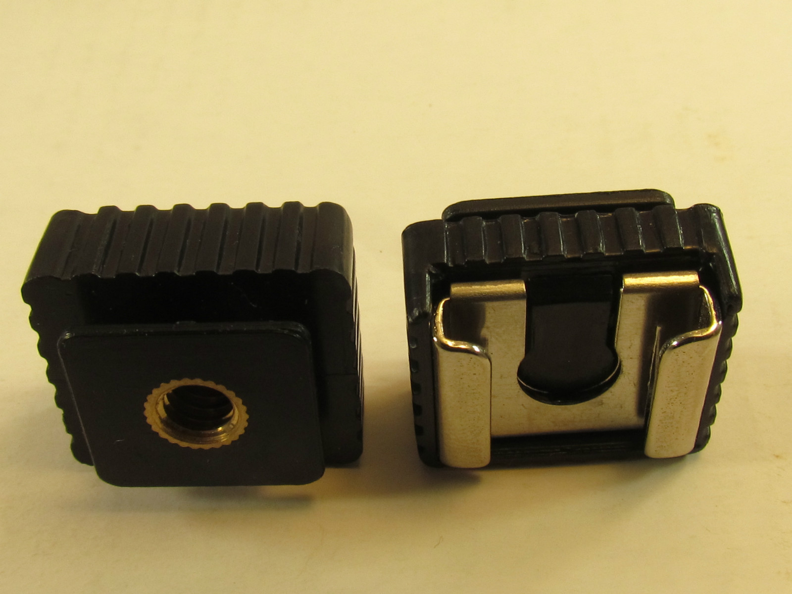 SC-6 Flash Hot Shoe Mount Adapter 1/4” Thread Studio Light Stand Tripod E145