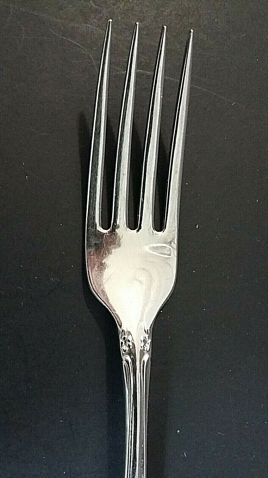 Oneida Chateau 7 1/2" Stainless dinner fork
