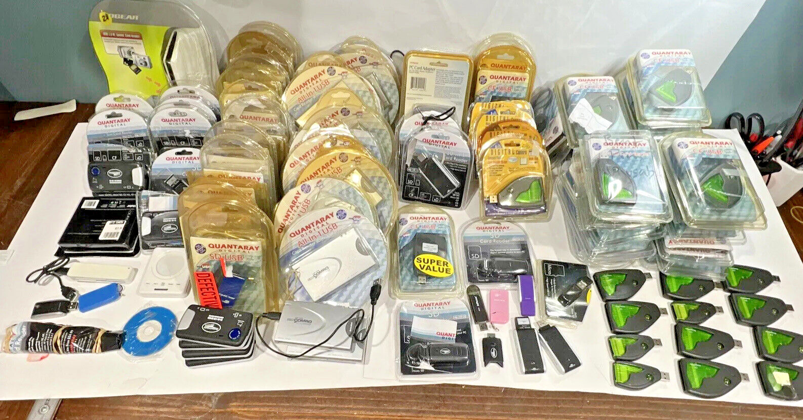 Camera Memory Card Readers Mixed Lot (ALL RETURNS/DEFECTIVE)