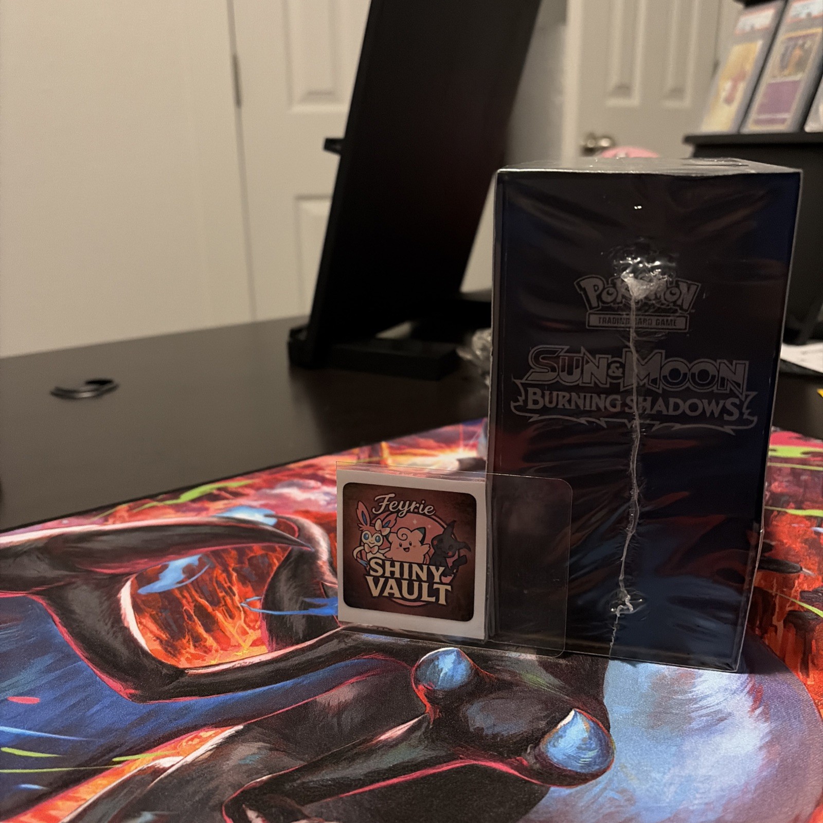 Pokemon Sun and Moon Burning Shadows Elite Trainer Box