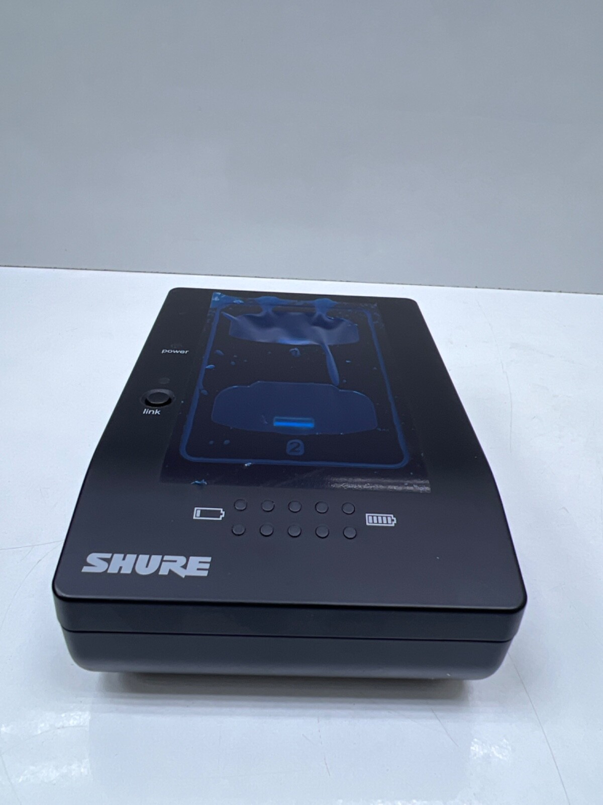 Shure MXWNCS2 Networked 2-Port Charging Station