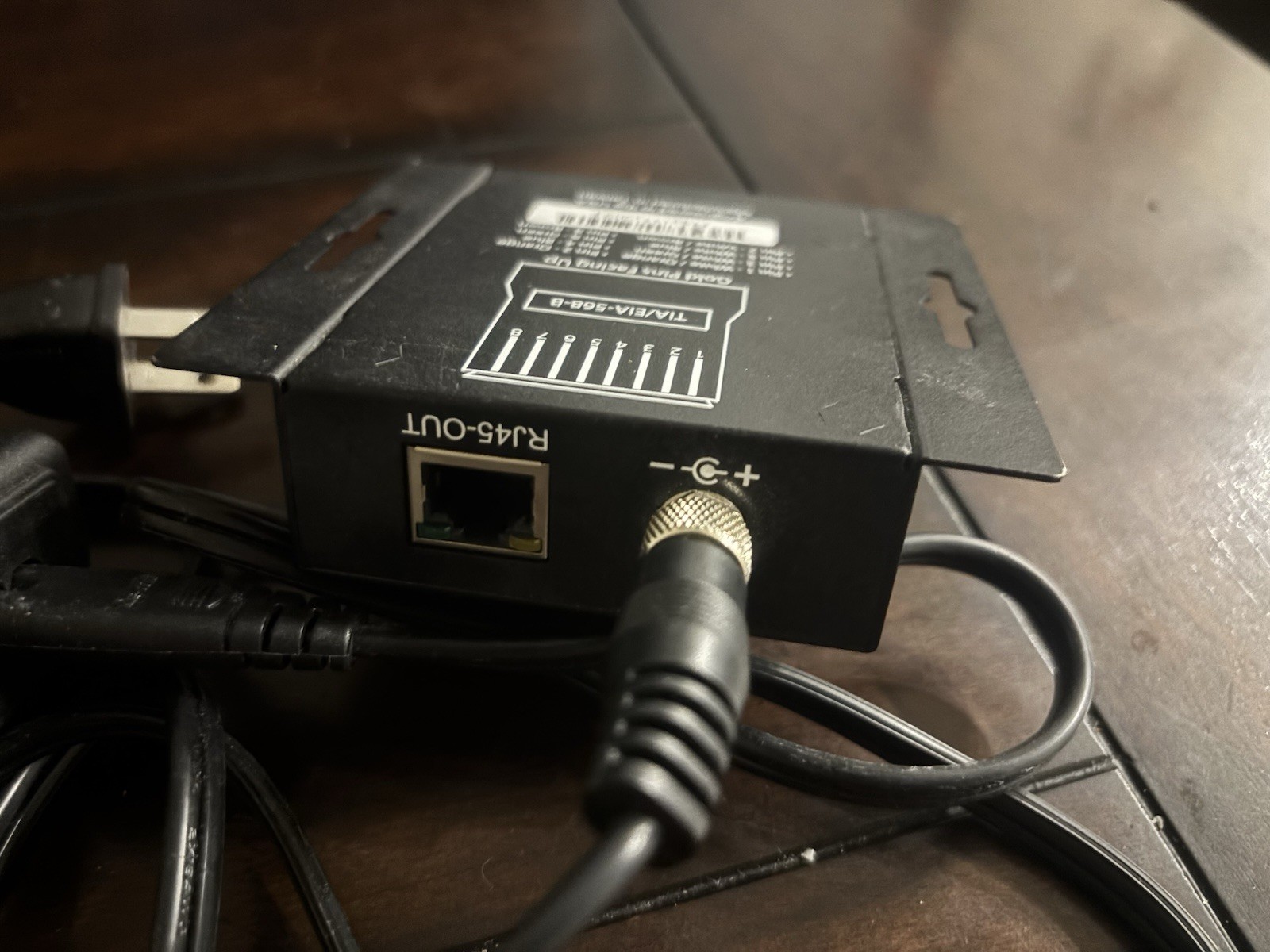 Binary B-200-1Cat-HDIR TRANSMITTER with Power Supply