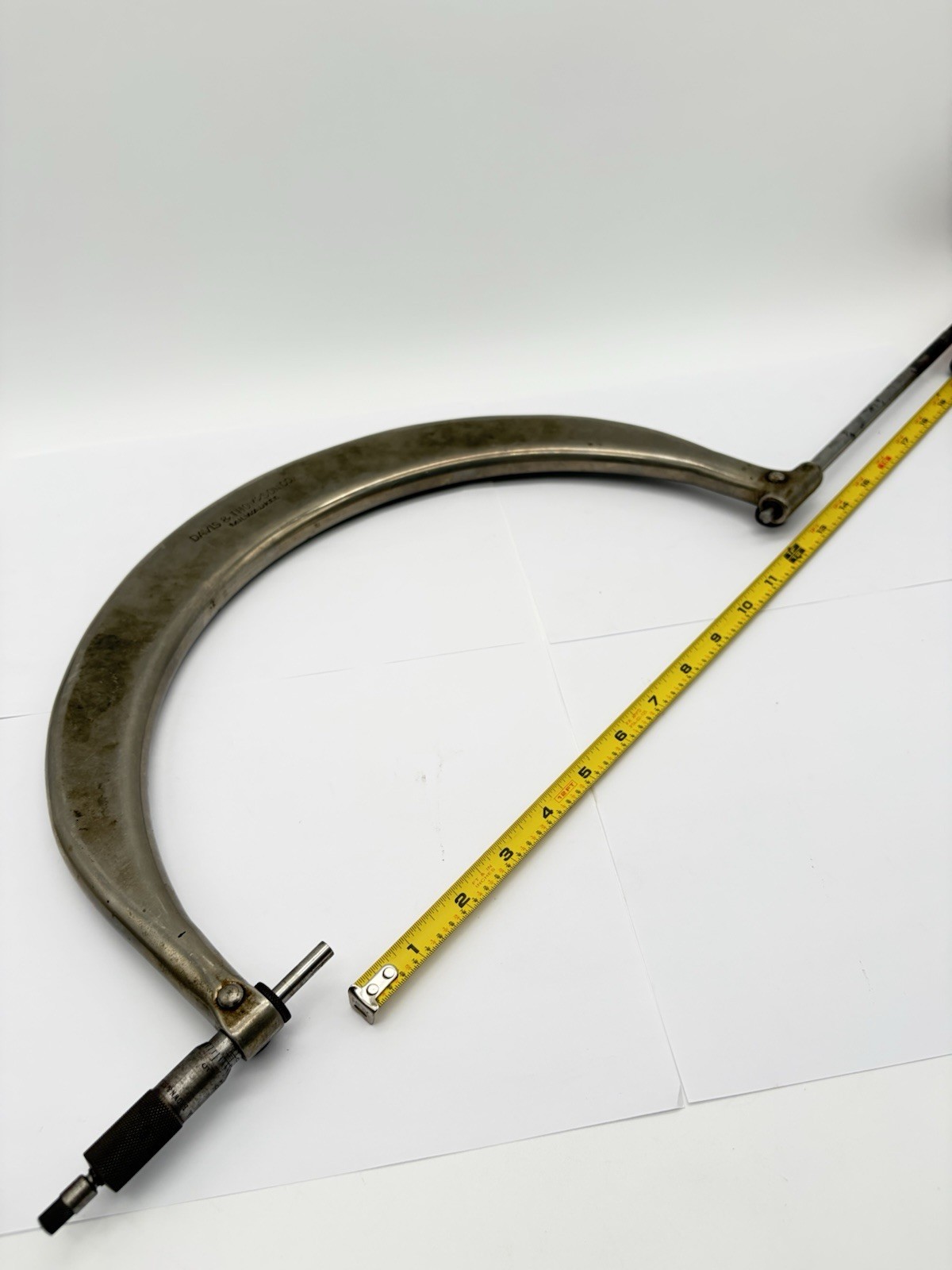 DAVIS & THOMPSON CO MILWaukee TUBULAR MICROMETER 18-24"