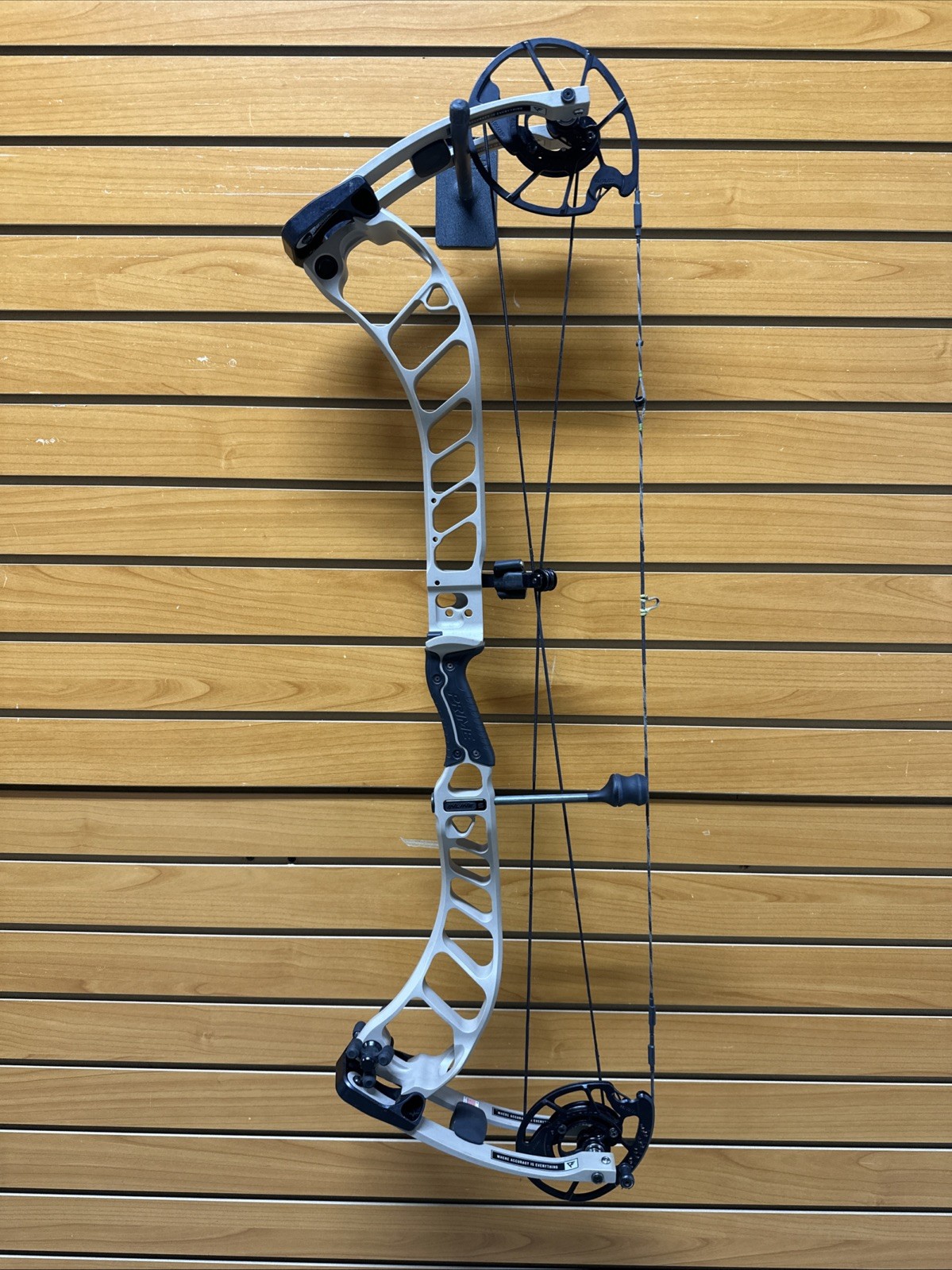 Prime Archery Inline 5 Compound Bow - Tan - RH - 70# Max