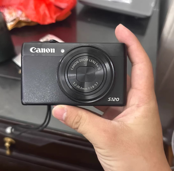 Canon PowerShot S120 5x Optical Zoom Compact Digital Camera