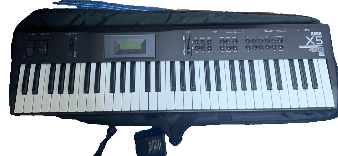 KORG X5 Music Synthesizer 61 Key w /Power supply cord used free shipping
