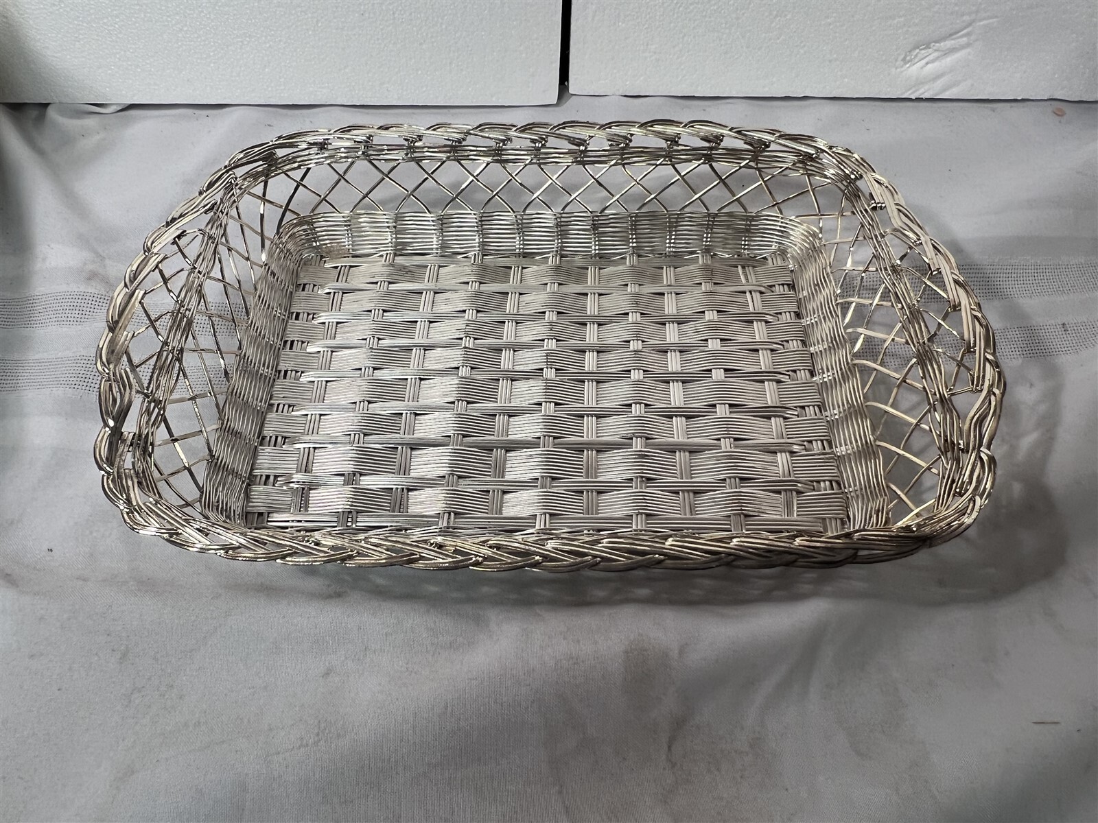 Very Nice Woven Metal Casserole Holder/Carrier, Made in China