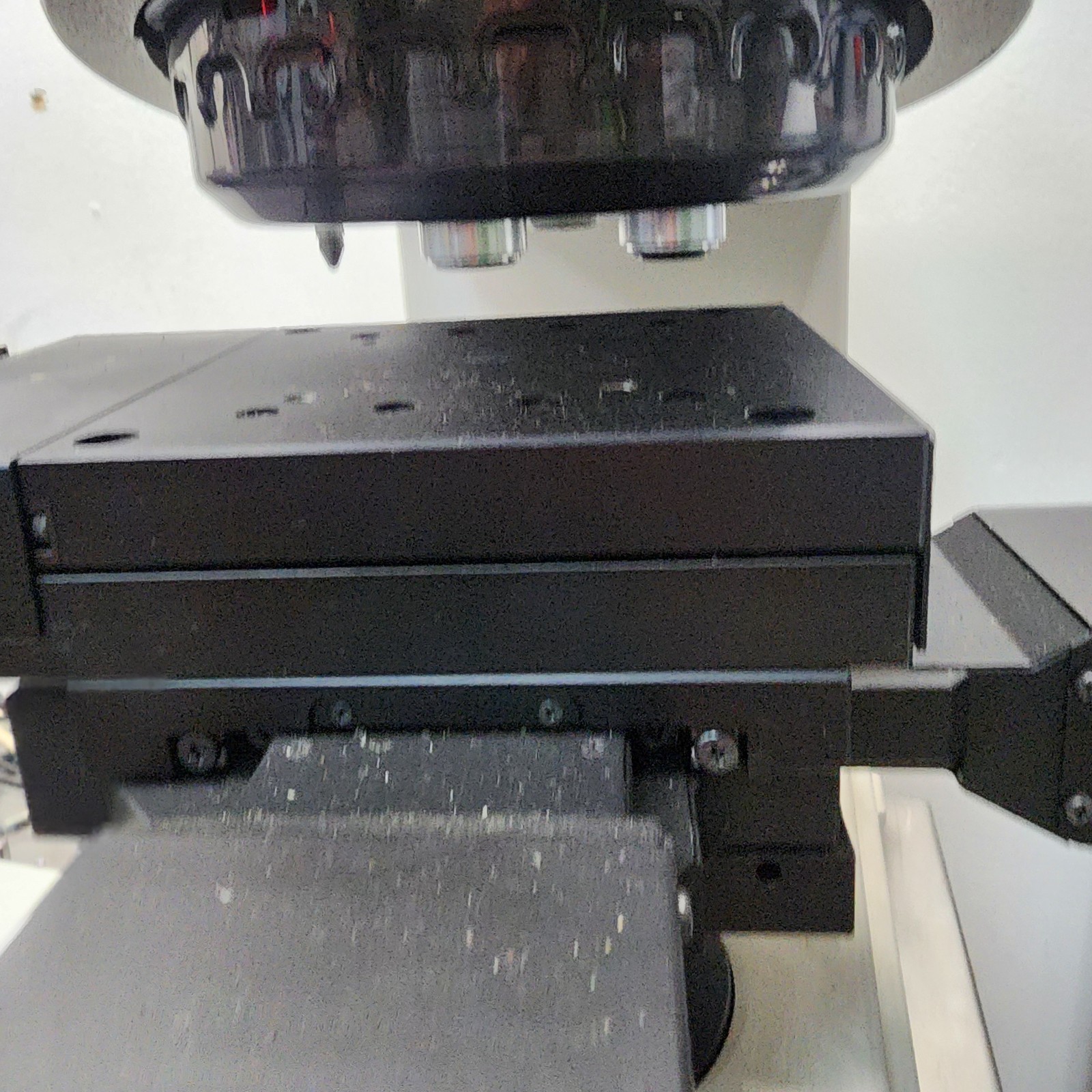 Mitutoyo HM-200 System C Micro Vickers Hardness Testing System Dongle Computer