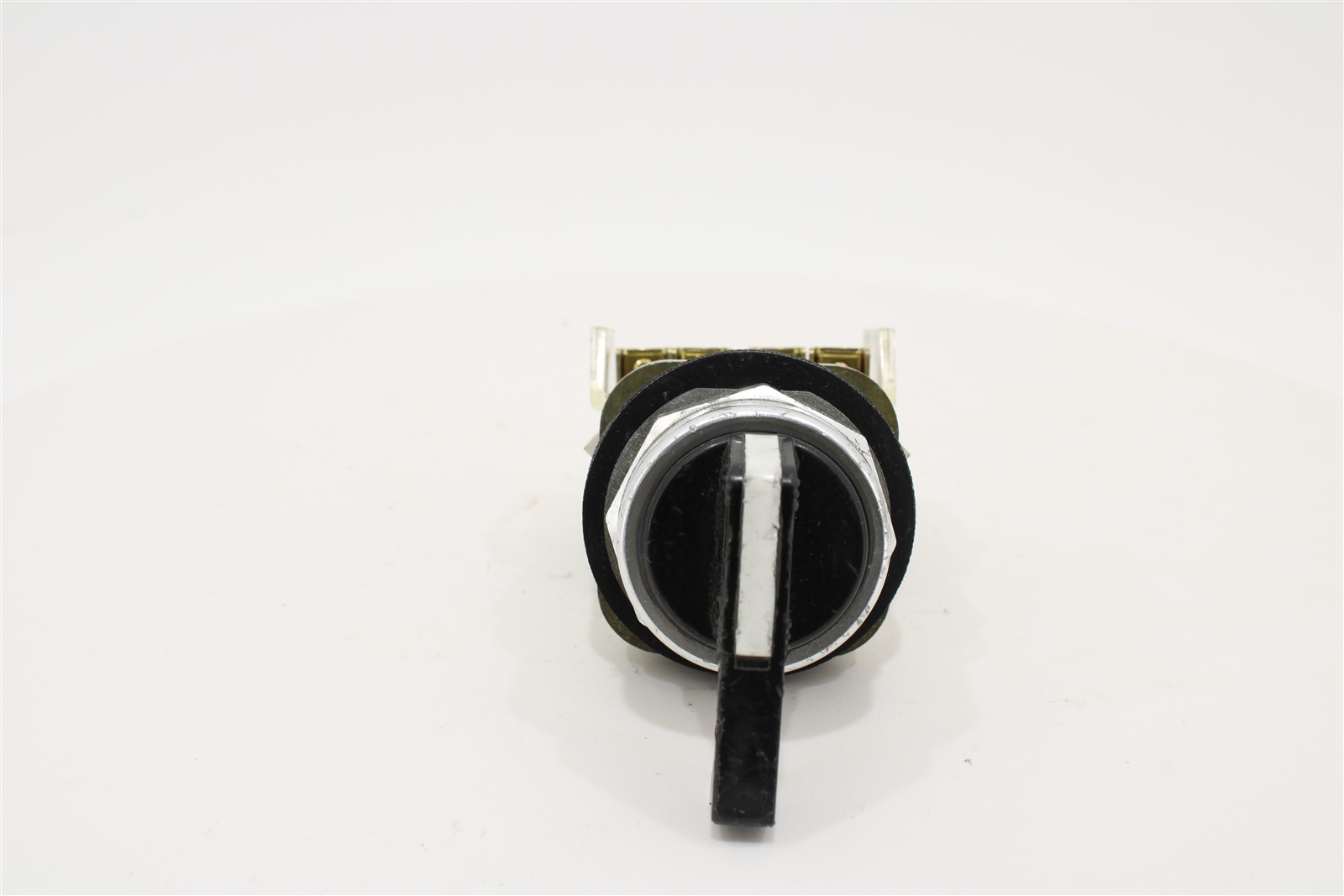 Allen-Bradley 800T-J20B Selector Switch | 3-Pos | Spring Return