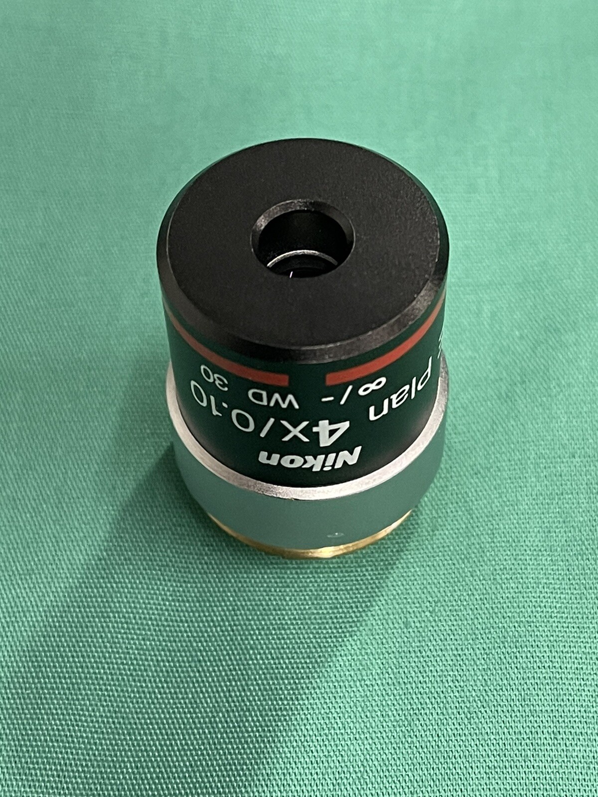 Nikon E Plan 4X/0.10 ♾/ - WD 30 Microscope Objective