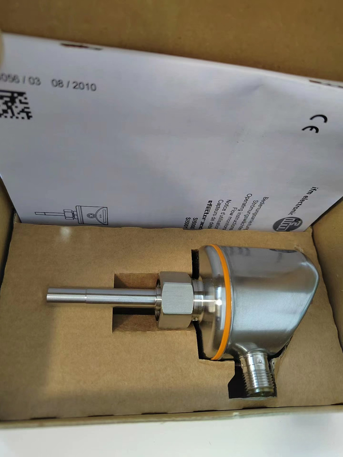 1pcs IFM SI5001 flow sensor