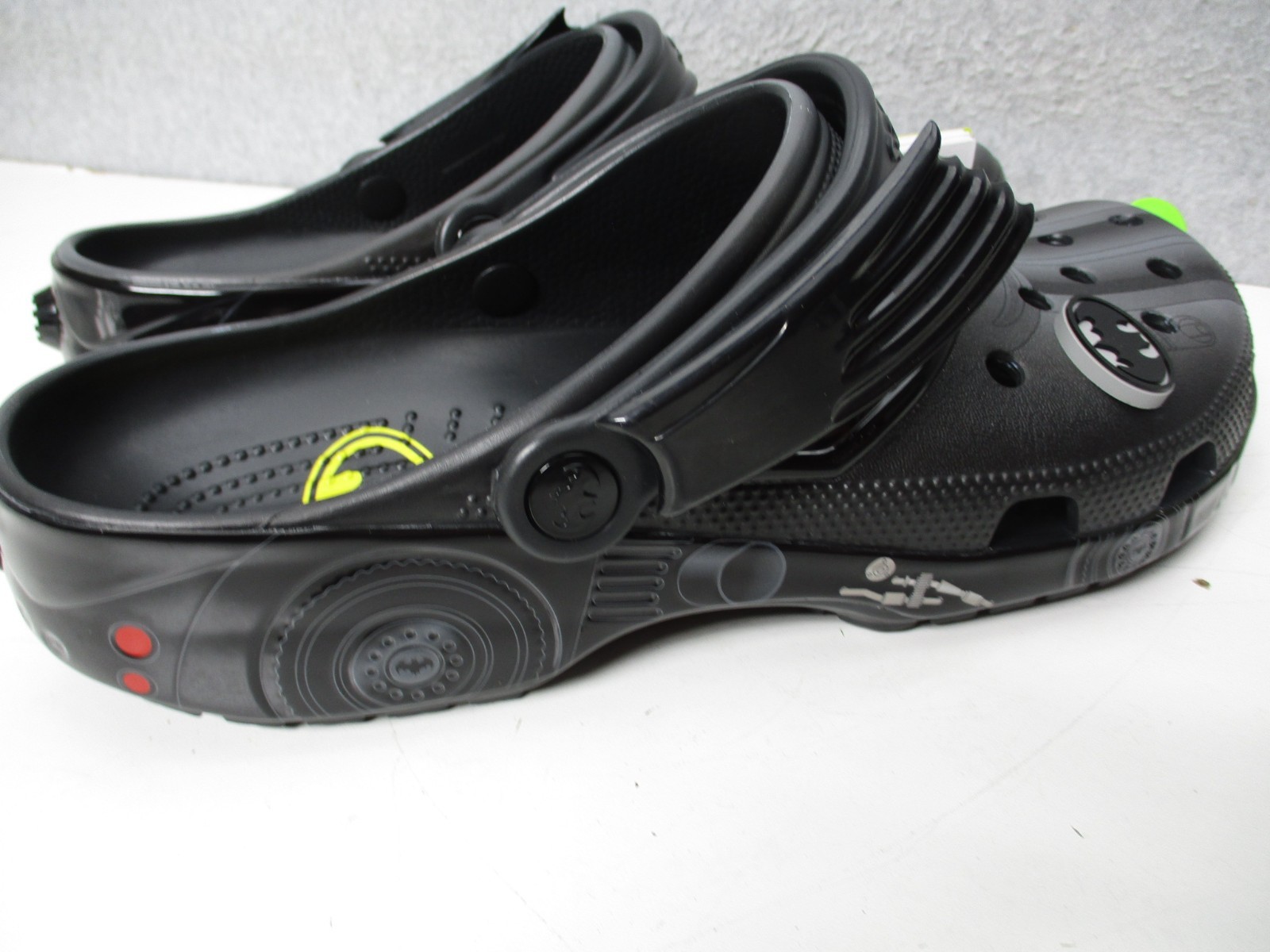 Crocs x Batman Batmobile Classic Black Clog Mens Sz 12