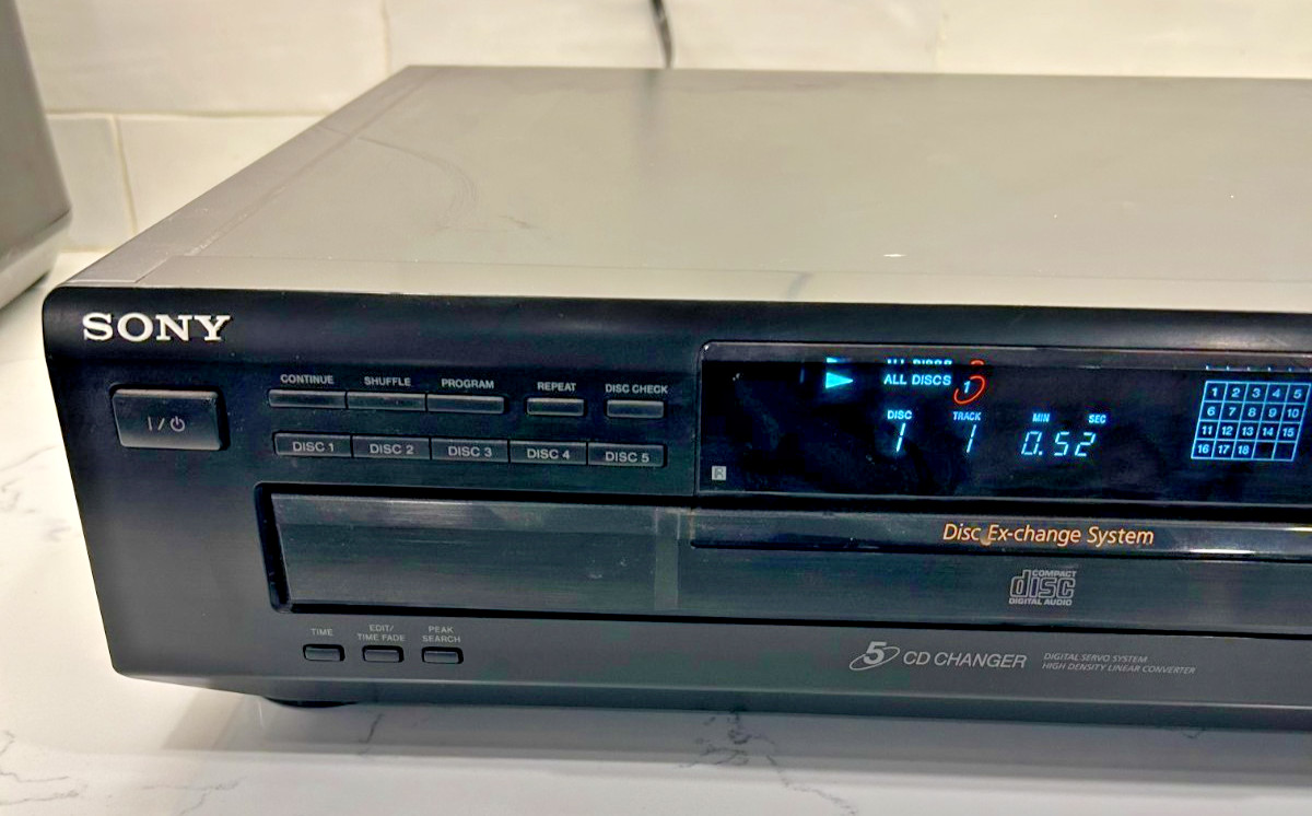 Sony CDP-CE335 5-Disc CD Carousel Changer Player NO REMOTE - TESTED Working